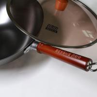 百斯克 BSK-GC250106 匠心铸铁炒锅 32cm (单位: 个) 带锅盖
