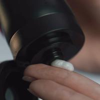 雪玲妃 水润版 鲜叶黑金氨基酸洁面乳 100g (单位: 支)