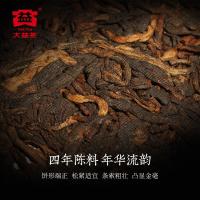 大益（TAETEA） 甜醇紧压茶礼盒 普洱熟茶 饼茶 300g/饼 (单位:盒)