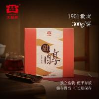 大益（TAETEA） 甜醇紧压茶礼盒 普洱熟茶 饼茶 300g/饼 (单位:盒)