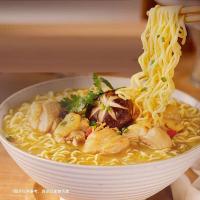 白象 老母鸡汤方便面  (面饼+配料116克，面饼:85克) 12桶/箱  (单位：箱 )新老包装随机发货