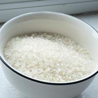 米妹妹（MIMEIMEI） 寒地黑土 大米 真空包装 2.5kg*1 红色（单位：袋）