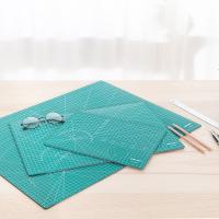 得力（deli） 78400 切割垫板 30cmX22cm 绿色 (单位:块)