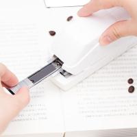 得力（deli）  电动订书机 0489 双电源模式订书机175x48x71mm（单位:个）白色